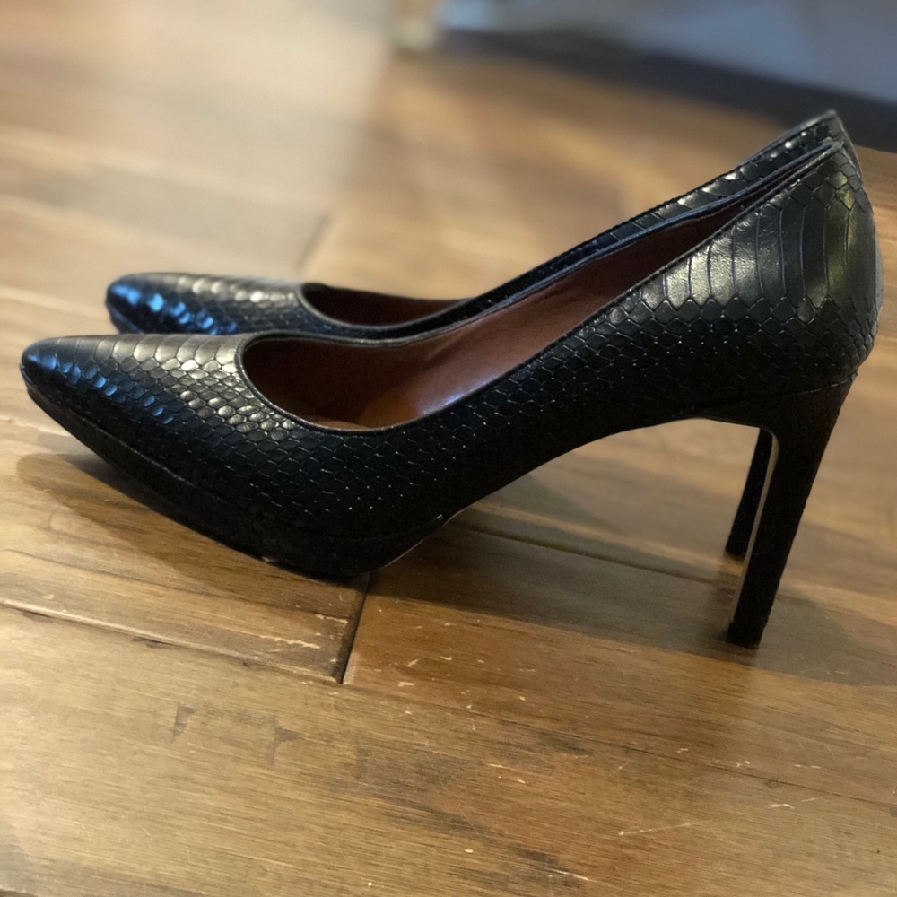 Cole Haan Black Pumps